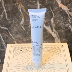 5 for $25 item 🌺 Mini Olaplex No. 6 Bond Smoother Leave in Styling Treatment